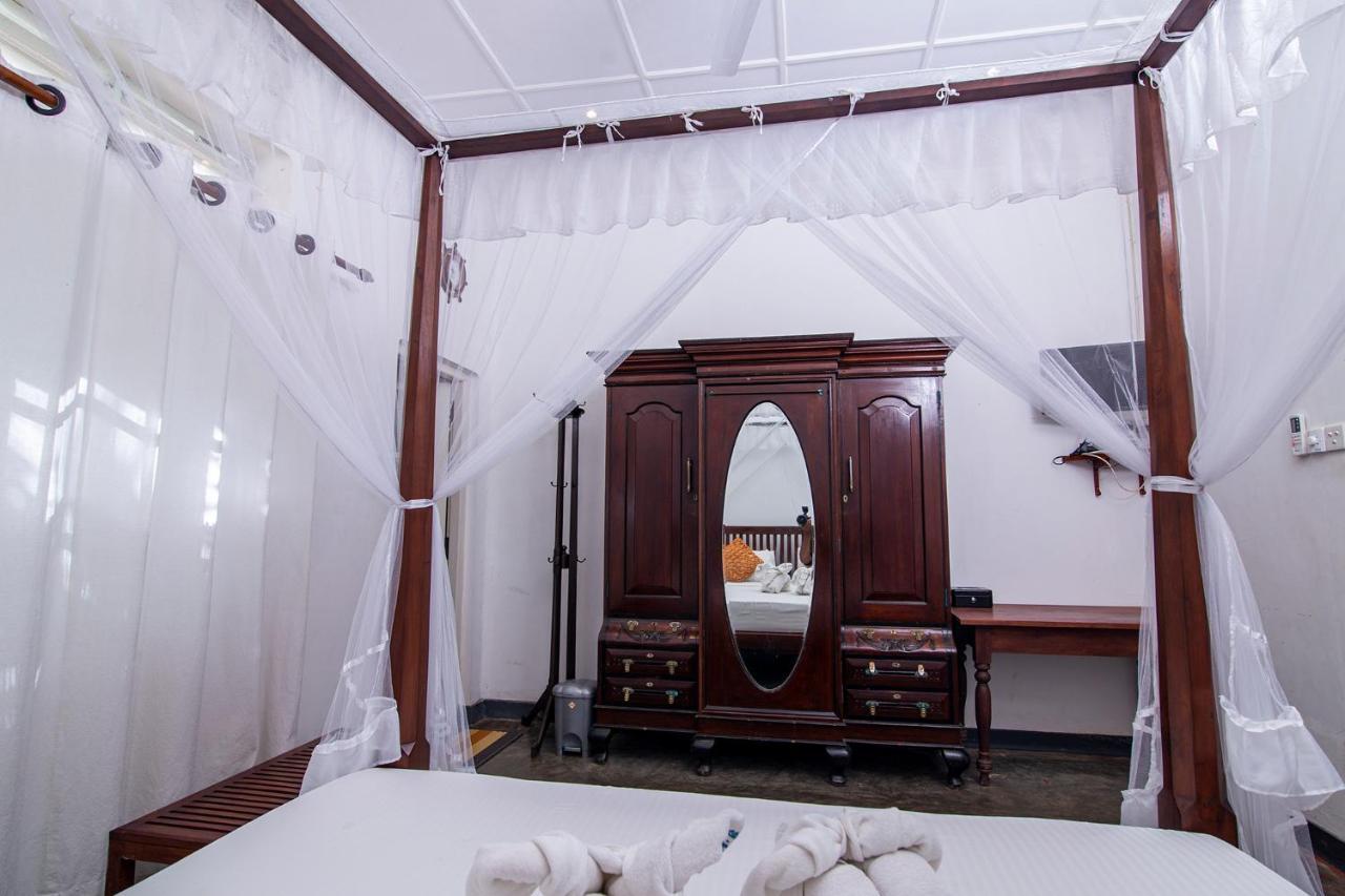 Village Headman'S Five Bedrooms Entire Bungalow Induruwa Exterior foto