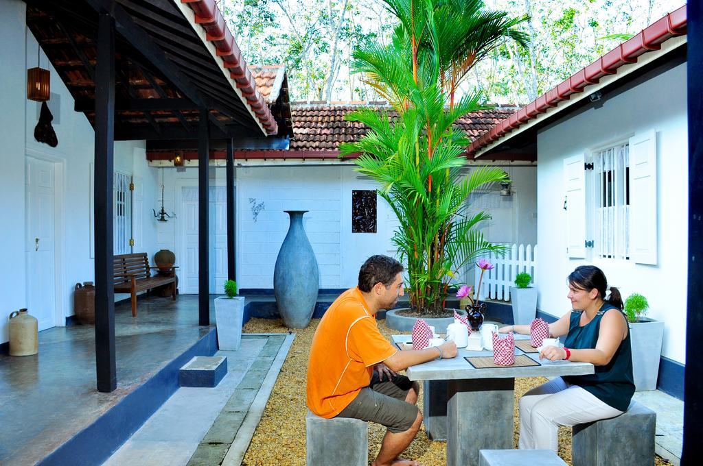 Village Headman'S Five Bedrooms Entire Bungalow Induruwa Exterior foto