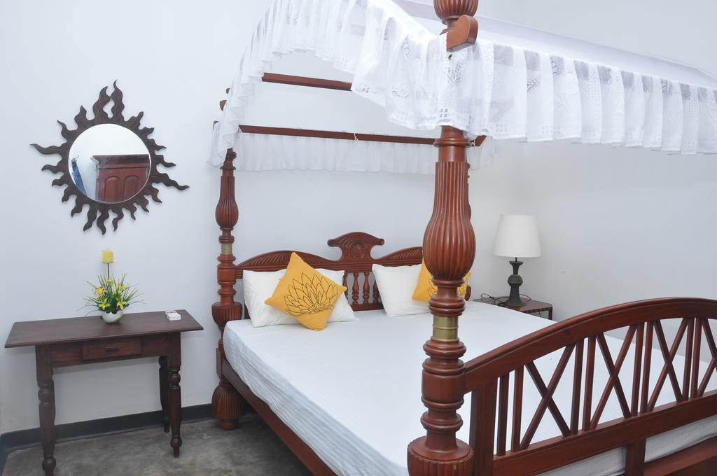 Village Headman'S Five Bedrooms Entire Bungalow Induruwa Exterior foto