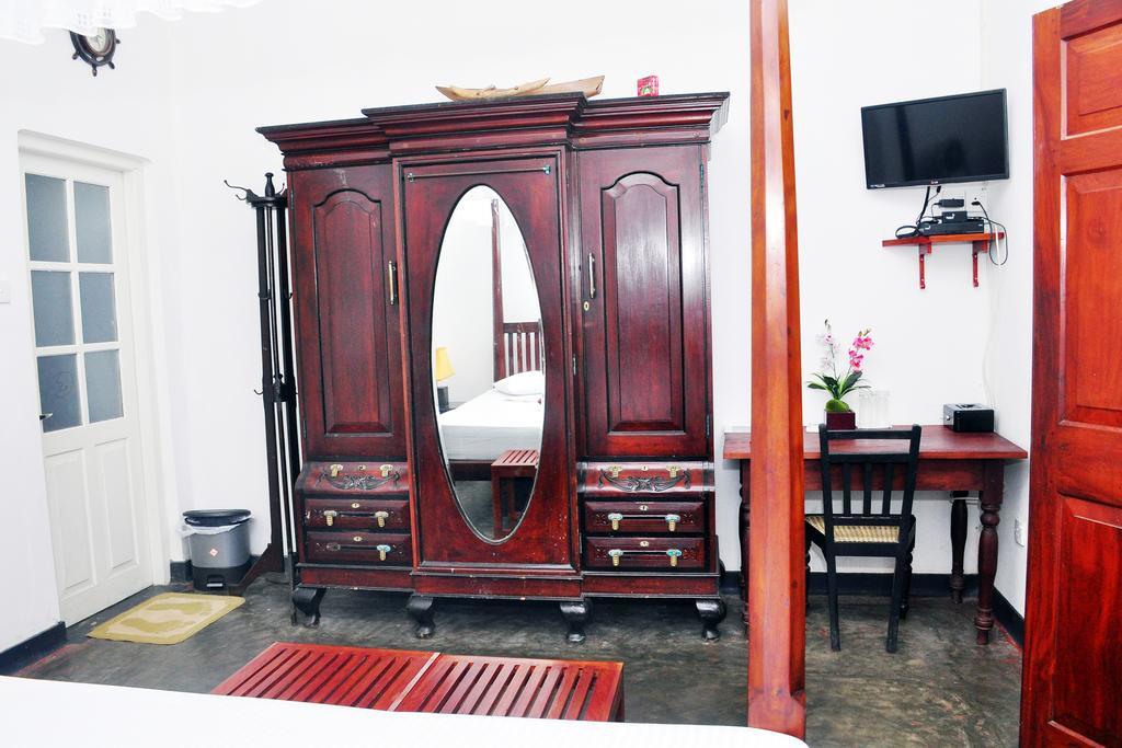 Village Headman'S Five Bedrooms Entire Bungalow Induruwa Exterior foto